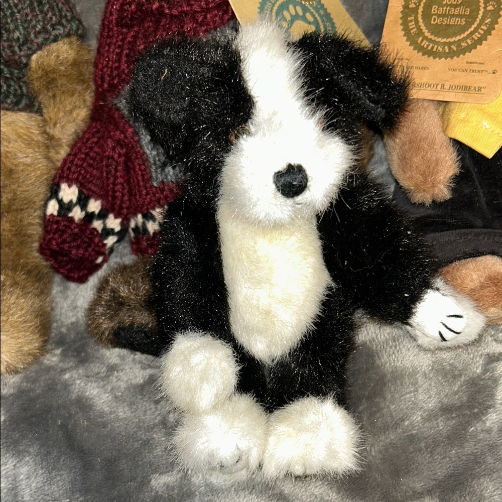 Adorable Set of 4 Boyds Bears Including a Cat Bear - Picture 3 of 5